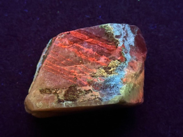 MULTICOLOR A++ FLUORESCENT CALCITE , HIDALGO MINING DISTRICT, ZIMAPAN, MEXICO