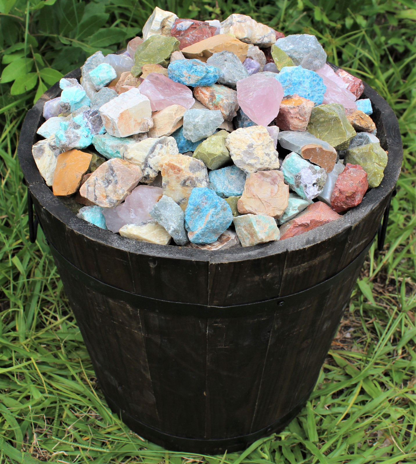 5 lb Bulk Lot Africa Mix Natural Rough Raw Tumbler Rock 11300 Carats Madagascar