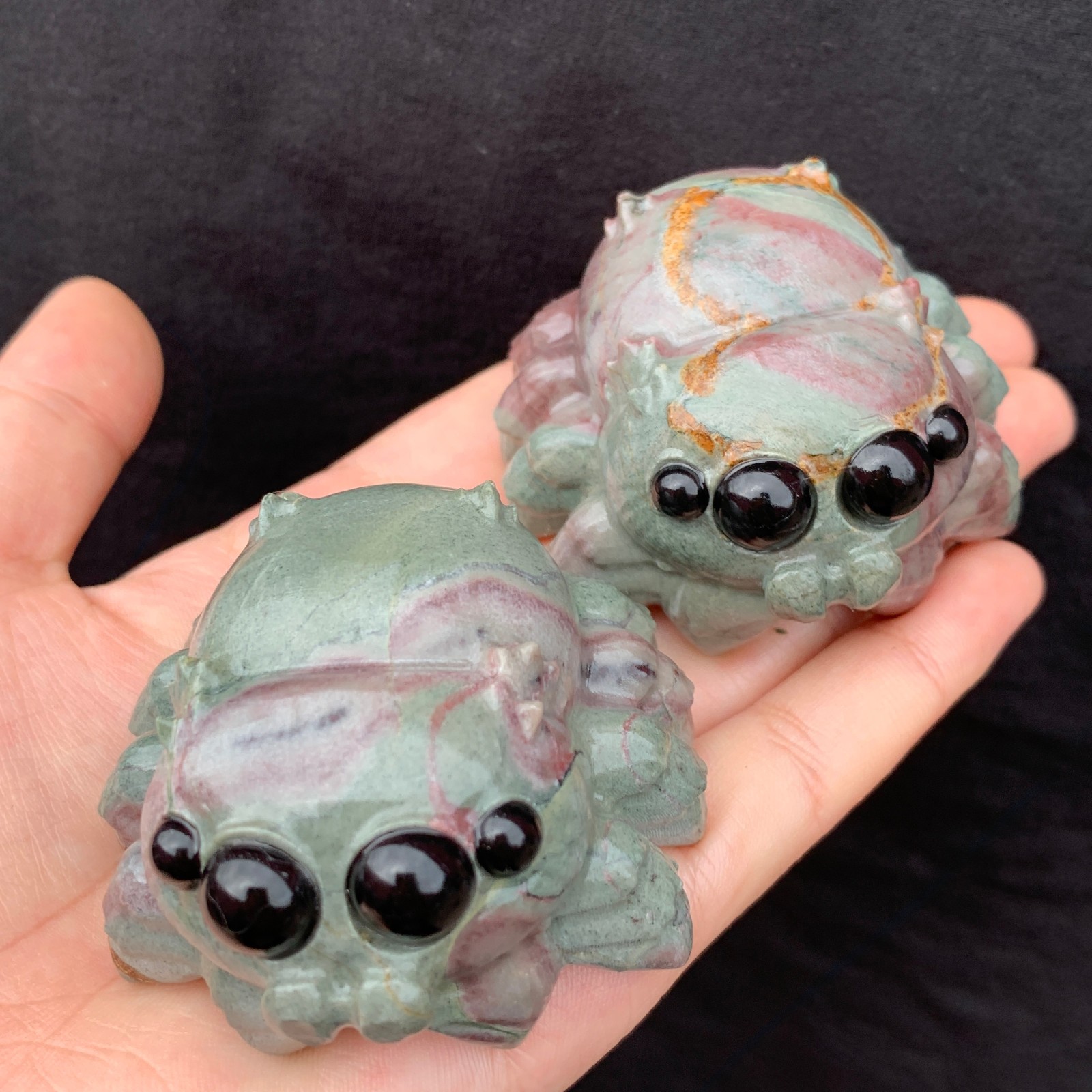 1pc Natural Red Green Stone Quartz Carved Spider Skull Crystal Reiki Decor