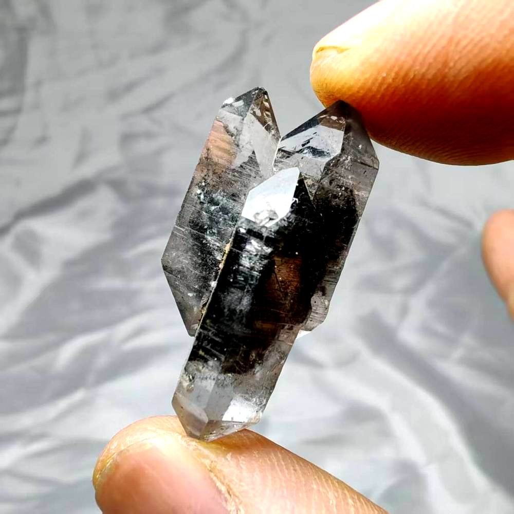 Herkimer Diamond Quartz Cluster DT Crystal w/ Hydrocarbon 8g 35-15mm