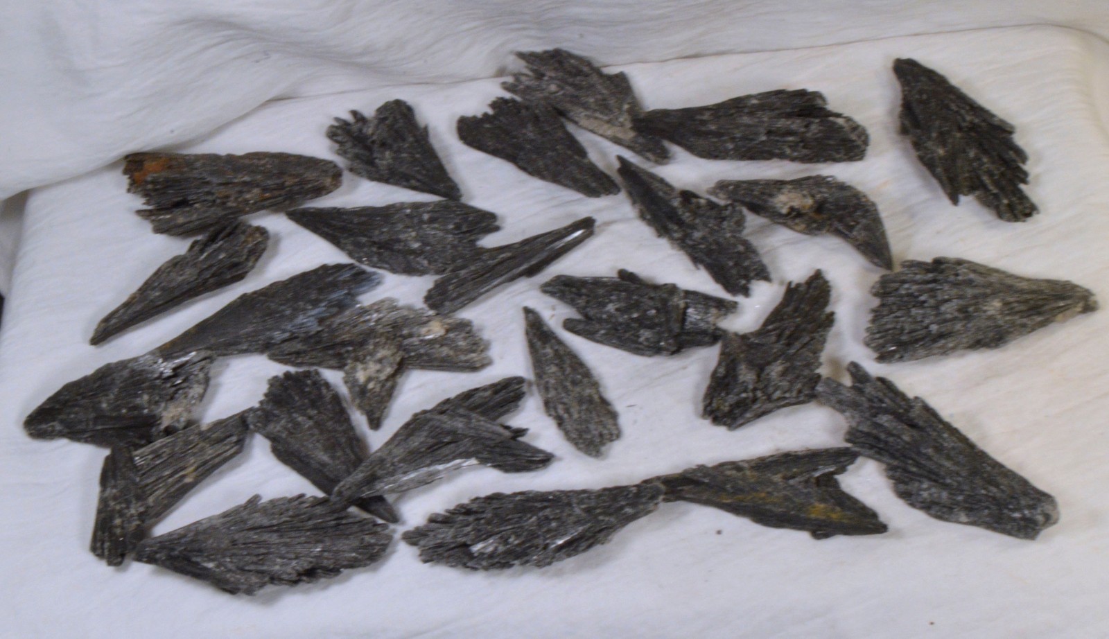 #3743 Black Kyanite – Brazil [ONE PIECE ONLY]