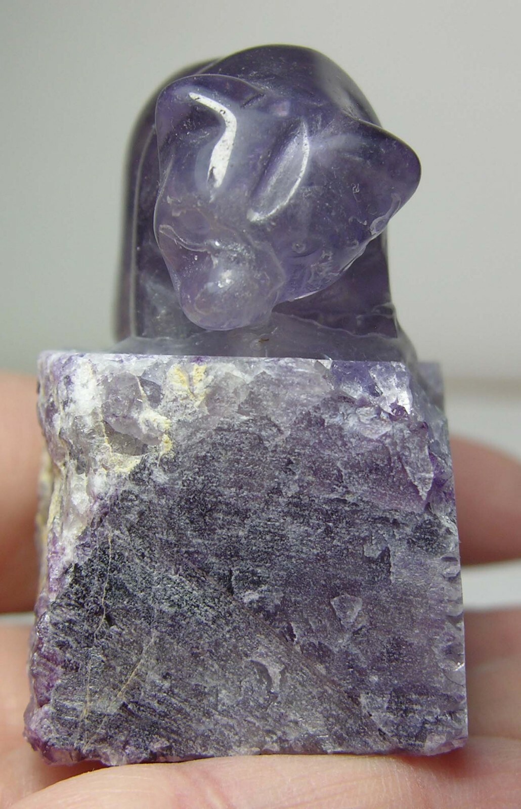 #5 Natural 100% 48mm MultiColor Fluorite Bear Carving On Fluorite Rock 1 7/8 in