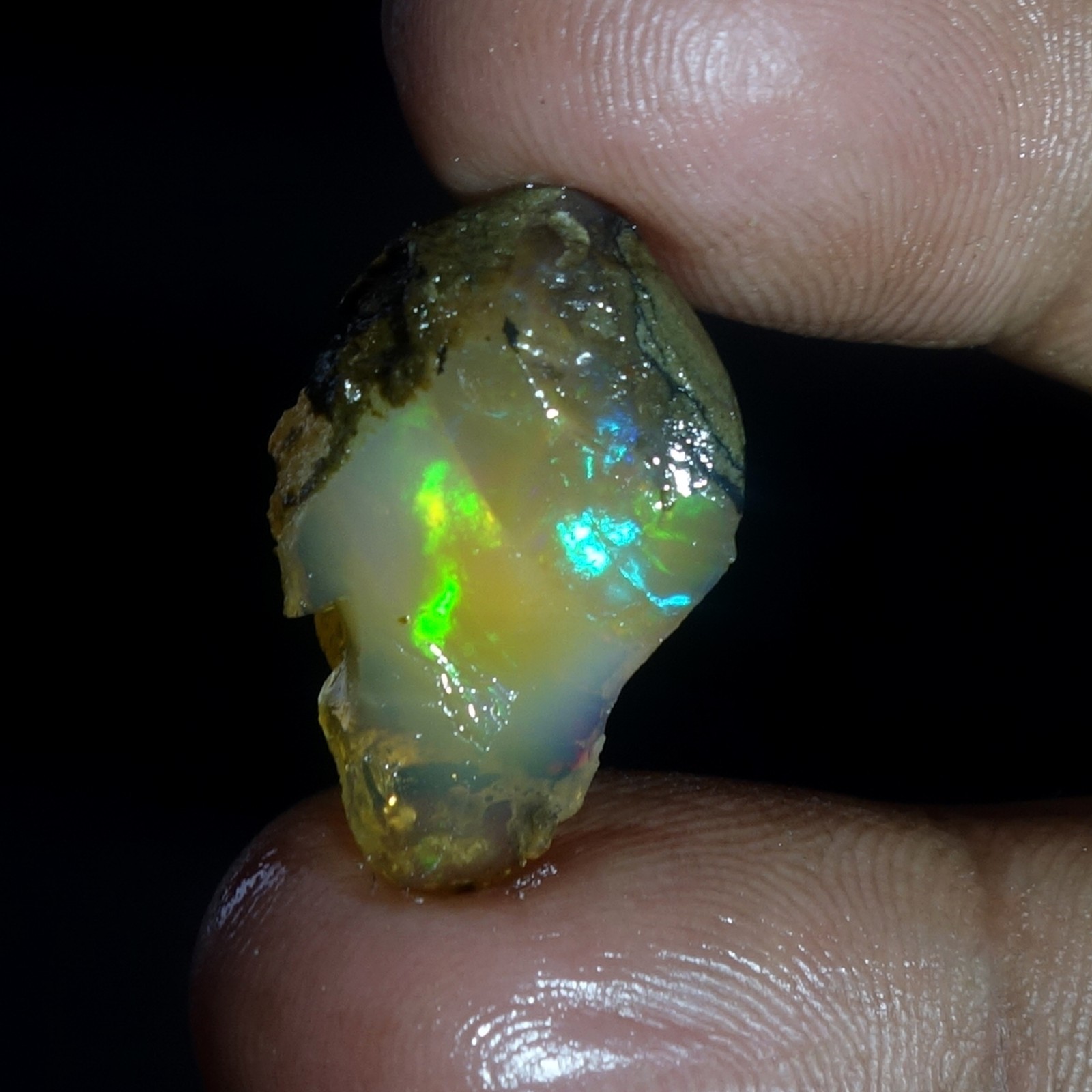 AA+ Ethiopian Oli Opal Rough Entreated Welo Opal Multi Fire Color Flash 11.80Cts