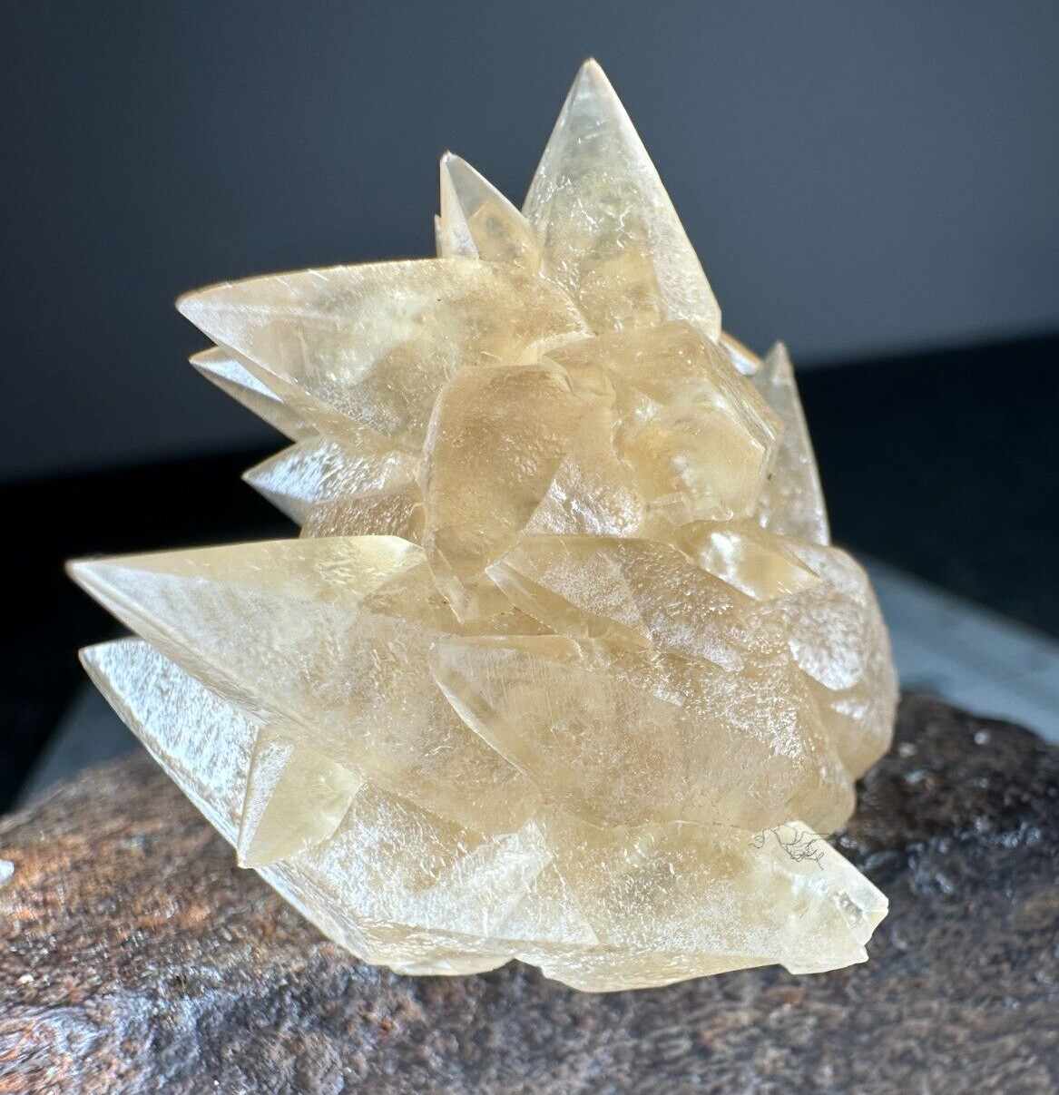 ➤ 1-1/4″ CALCITE CRYSTAL CLUSTER SPECIMEN – Pugh Quarry Ohio VIDEO➤892