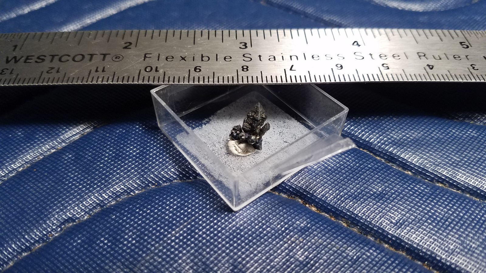 SiG: Dark Grey Sparkly Iridescent Hematite Crystals Cluster Psm After Magnetite