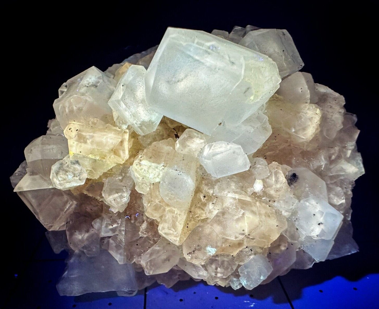 ➤ 2-1/2″ Unusual Shaped CALCITE CRYSTAL CLUSTER – Norristown Indiana VIDEO➤550