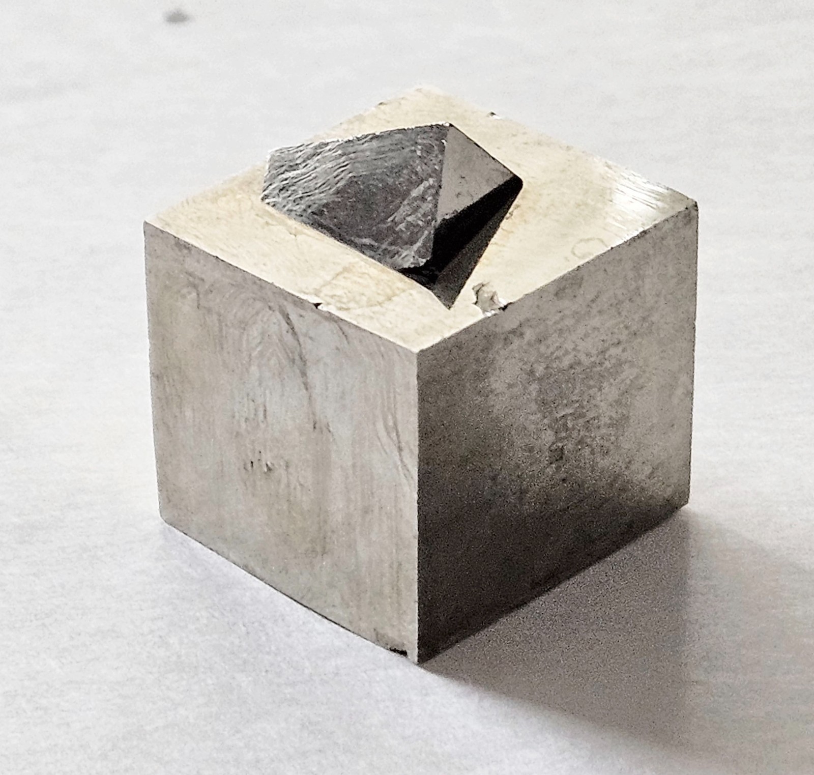 Pyrite Cube – Navajun, Spain