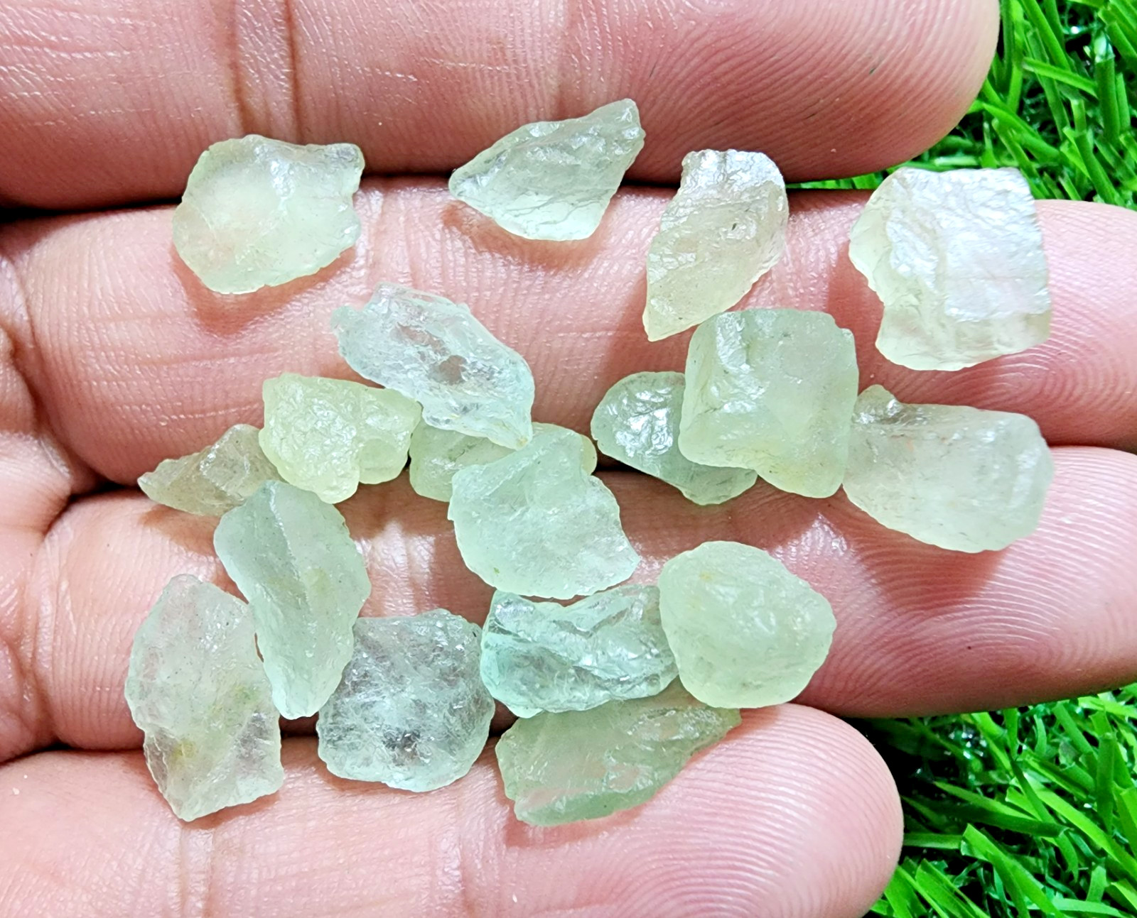 AAA+ Aquamarine Gemstone Rough 18 Pieces Lot 9-13mm Loose Stones Jewelry Making