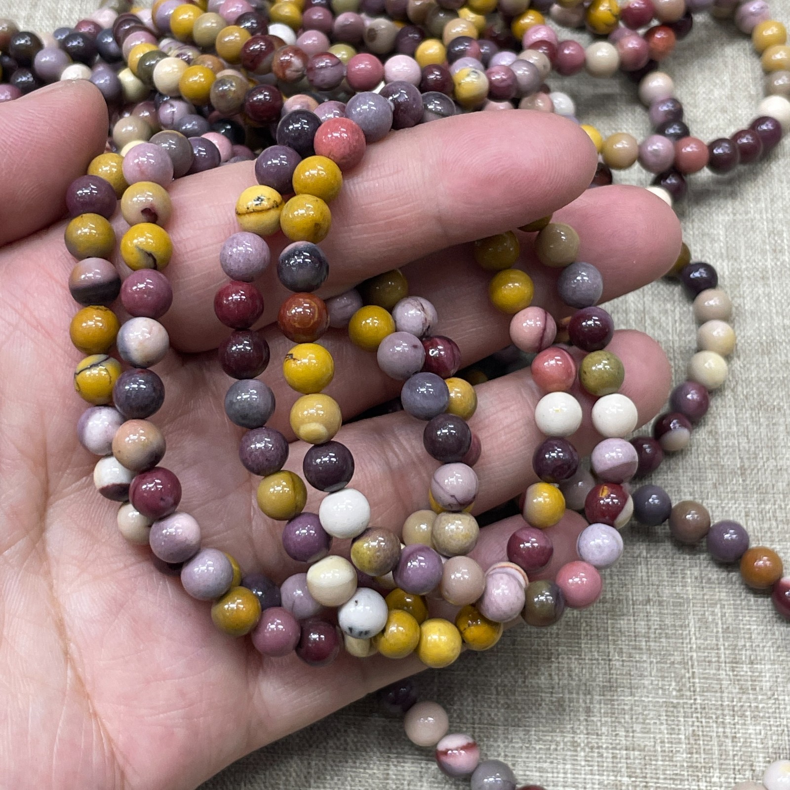 Wholesale 1 Pcs egg yolk Stone ball beads 6mm 7.5″ crystal Stretch Bracelet