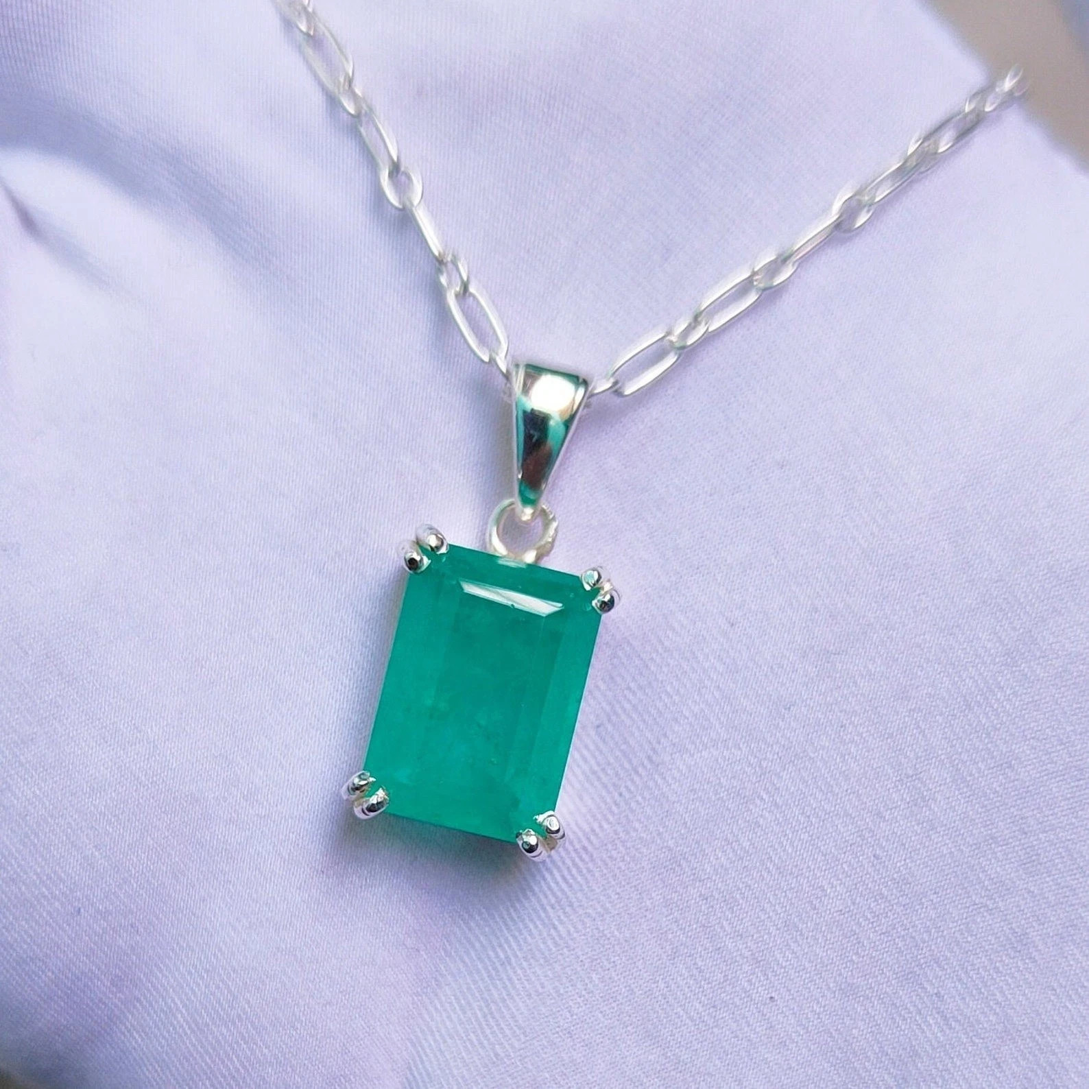 Natural Green Emerald 24 Ct 925 Silver Emerald Shape Pendant IGL Loose Gems 6LHP