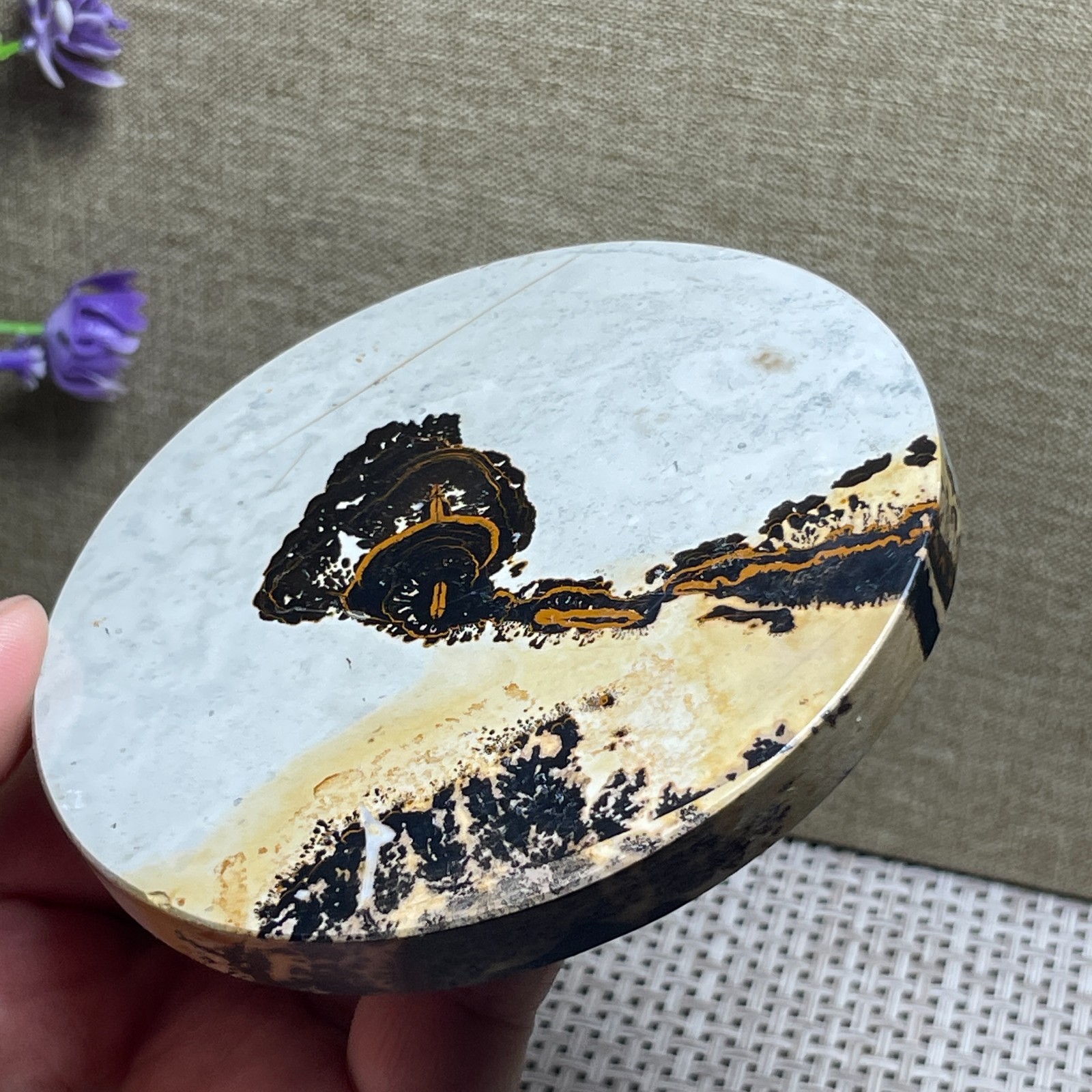 160g Natural Chinese painting stone crystal ornaments for home decoration Round