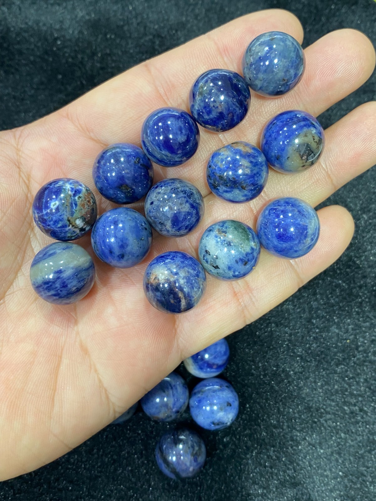 10pcs Natural sodalite Sphere Carved Quartz Crystal ball 15mm reiki healing Gift