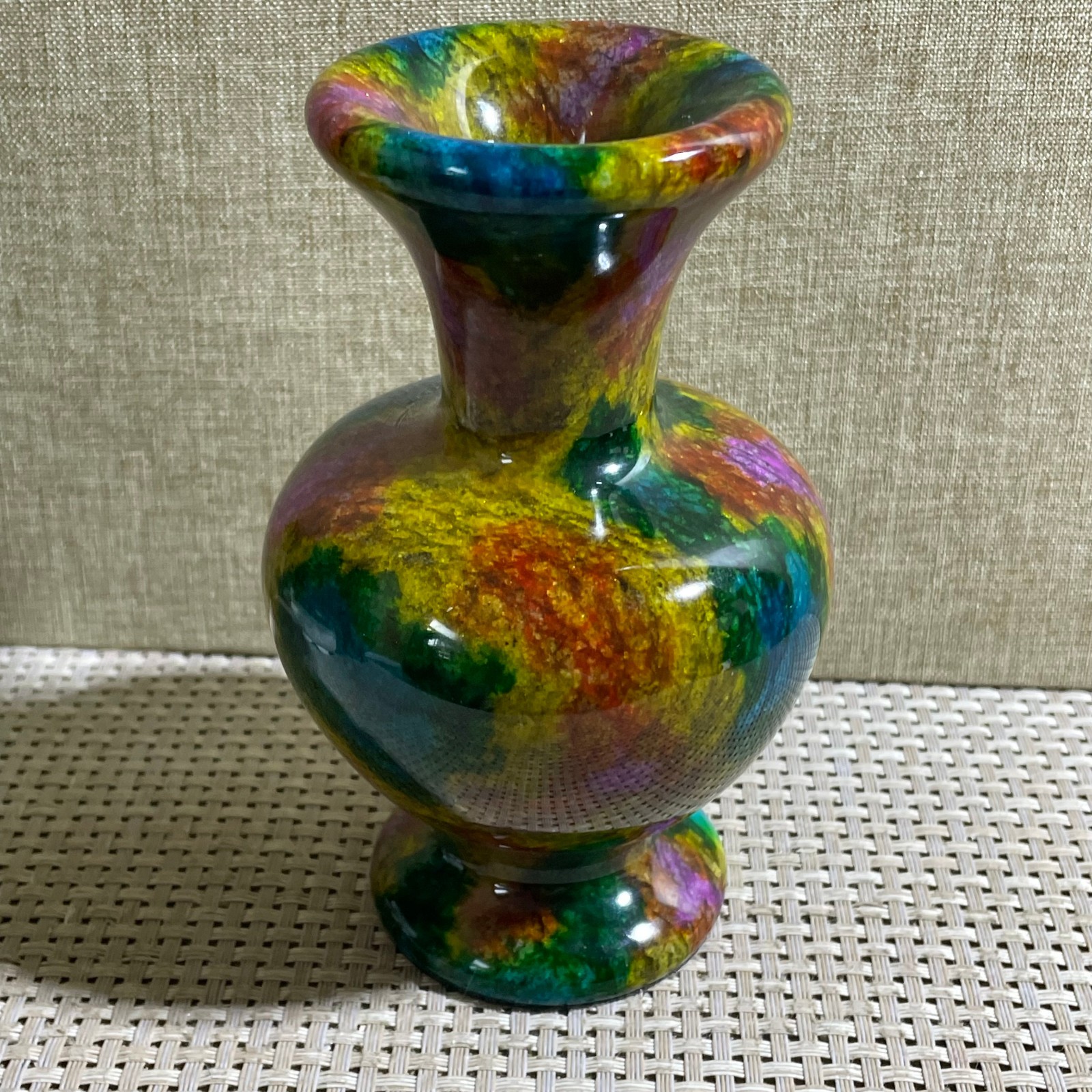 794g Seven Colors Jade vase specimen Decorative -Taiwan China