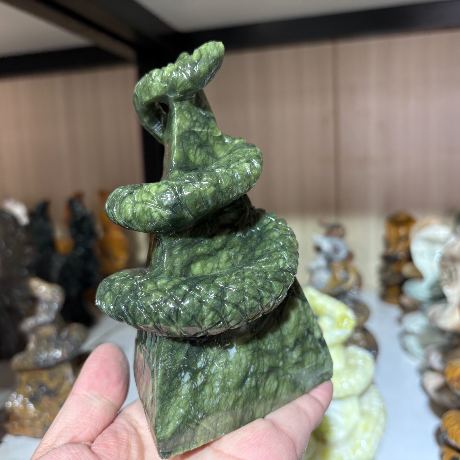 1pc natural jade hand engraving snake skull crystal healing energy gift·