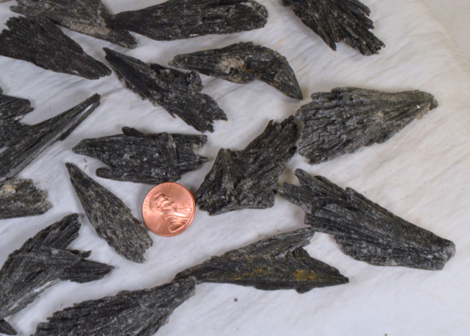#3743 Black Kyanite – Brazil [ONE PIECE ONLY]