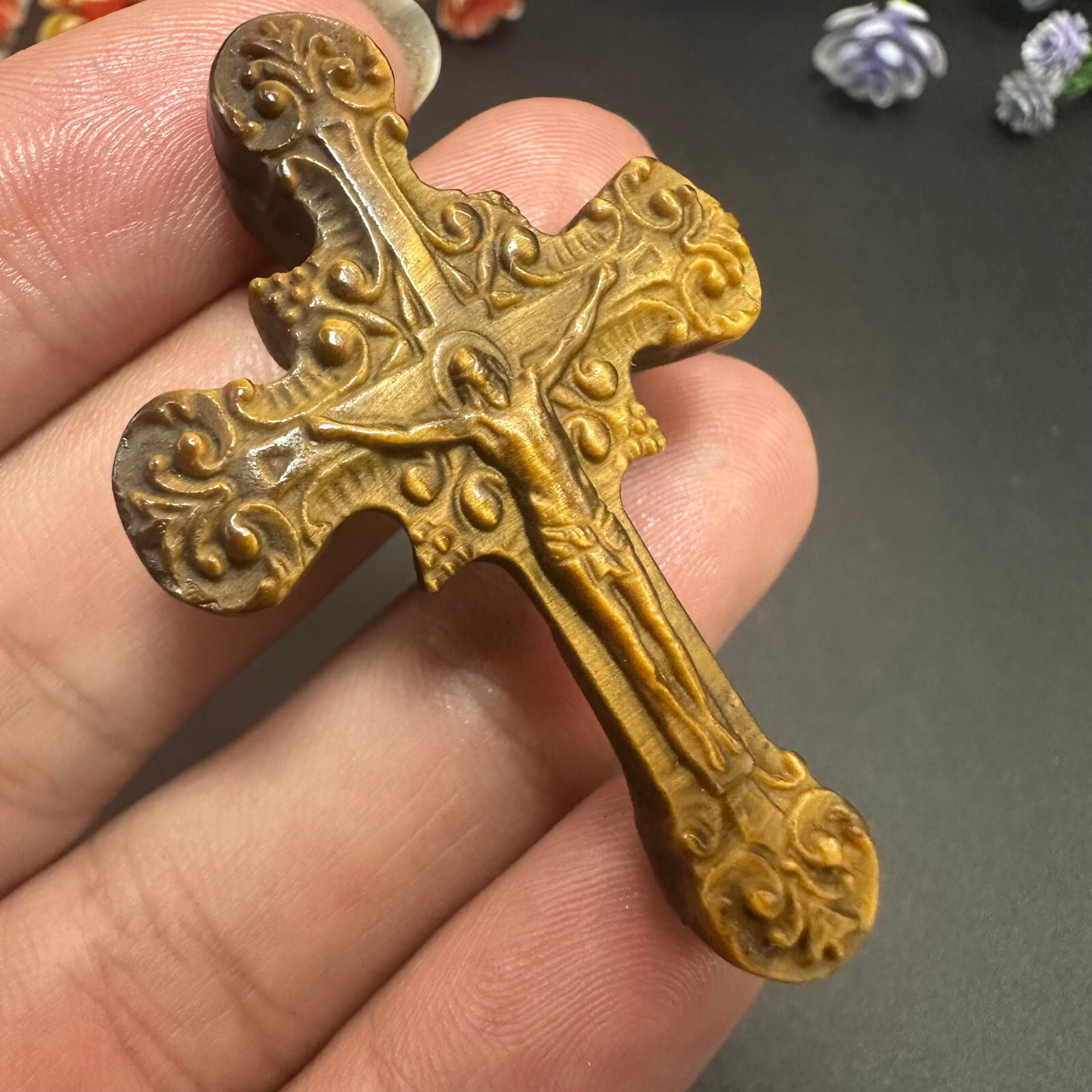 Natural Tiger’s Eye Christianity Cross Quartz Jesus Crystal Reiki Healing 1PC