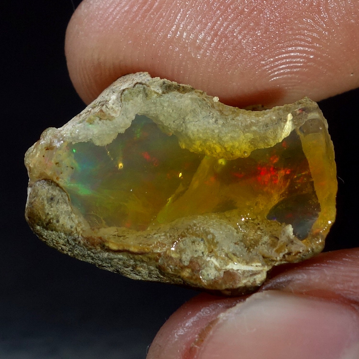 16.00 Ct 100% Natural Ethiopian Crystal Oil Opal Play Of Color Rough Specimen