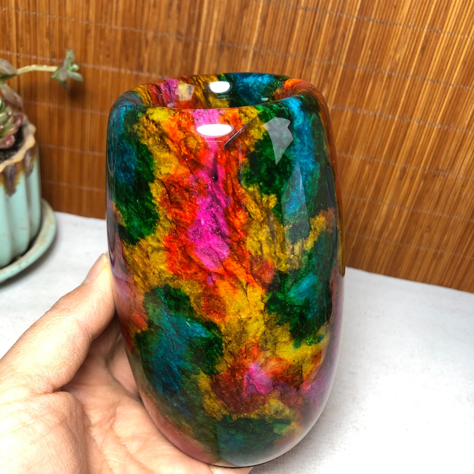 Natural “Seven Colors Jade” vase specimen -Taiwan China 1095g 130-78-78mm A4901