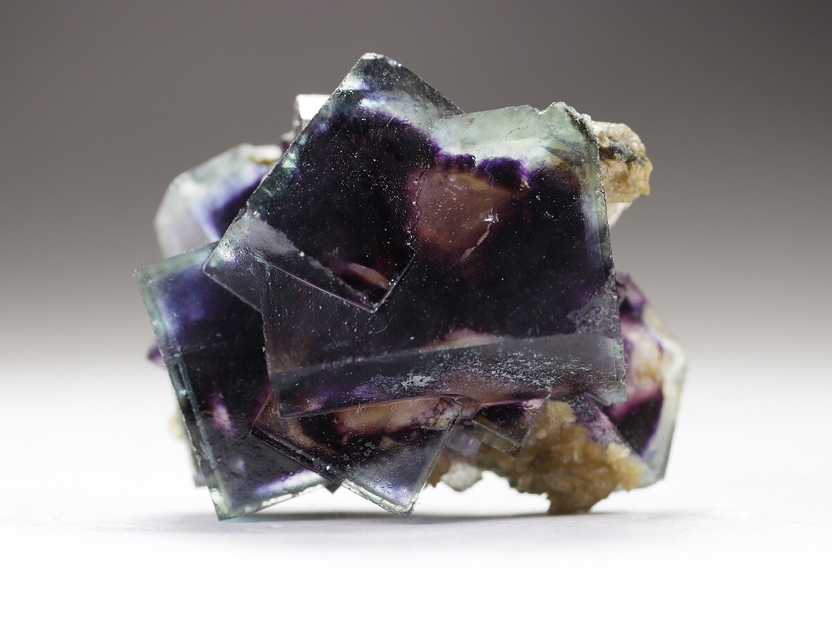 RAREST! ALIEN EYE Multicolor ZONED FLUORITE Crystal,Yaogangxian Mine,China