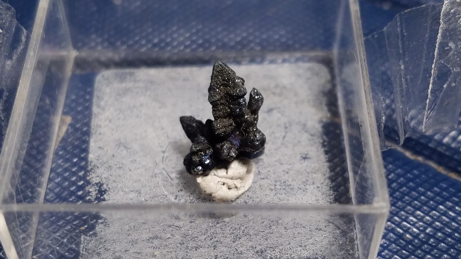 SiG: Dark Grey Sparkly Iridescent Hematite Crystals Cluster Psm After Magnetite
