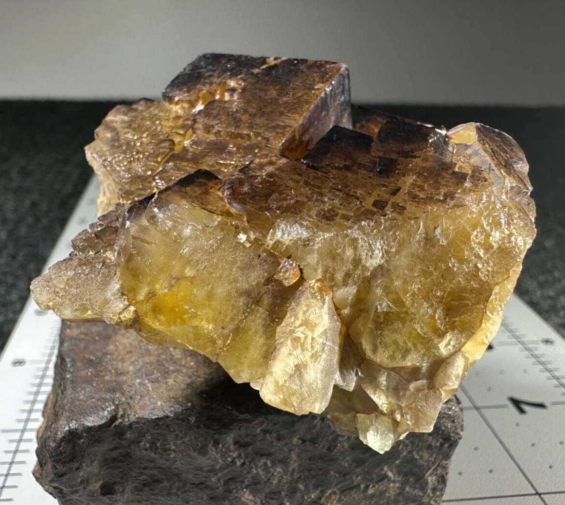➤ 2-1/2″ LIGHT PURPLE FLUORITE on AMBER FLUORITE Cave In Rock Illinois VIDEO➤473