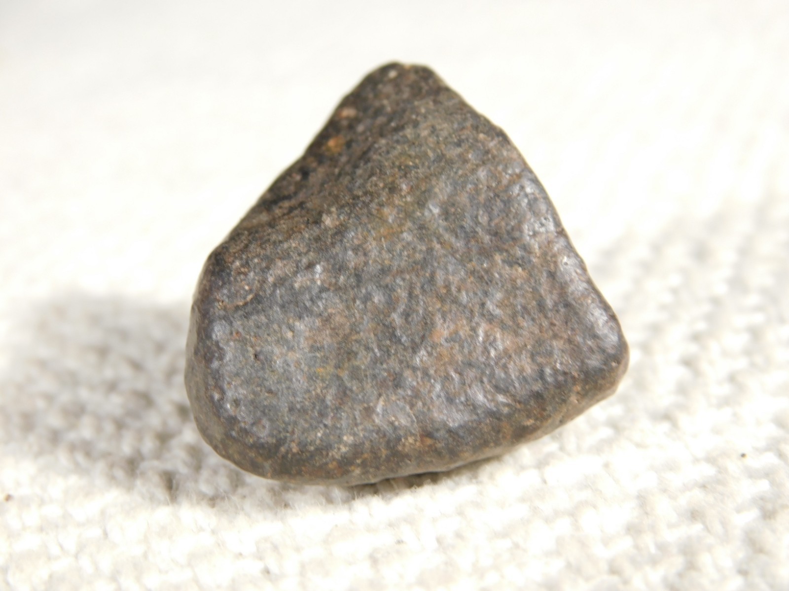 Small Stony METEORITE With Dark Fusion Crust 100% Natural Fell in Libya 15.4gr