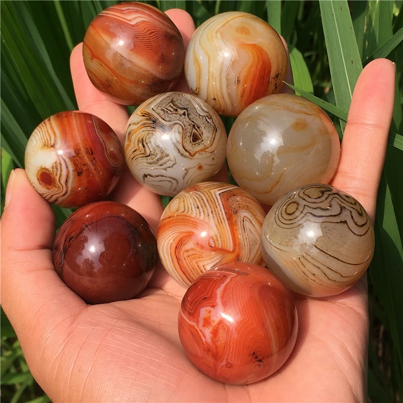 30mm+ Natural Sardonyx Agate Sphere Quarzt Crystal Ball reiki Randomly send 1PC