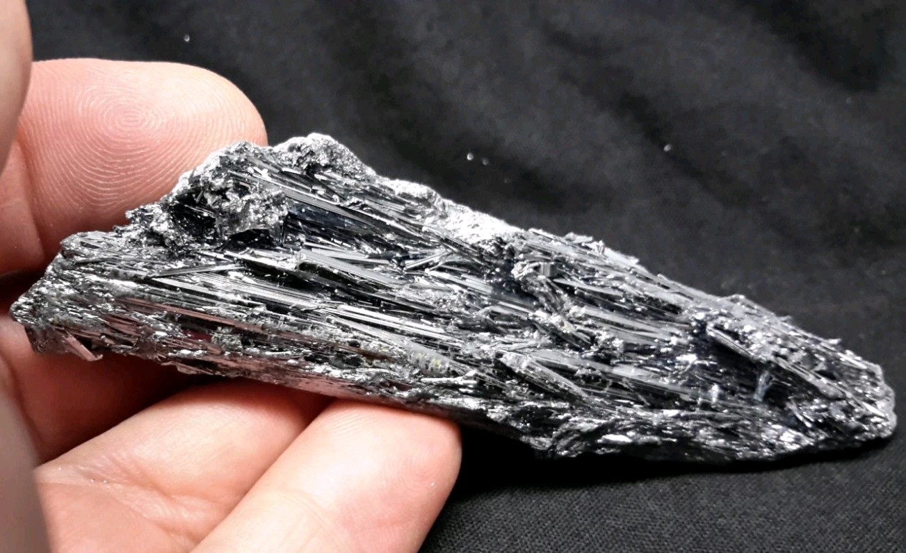 3.75″ Shiny STIBNITE Cluster from Lengshuijiang City, Hunan Province, China