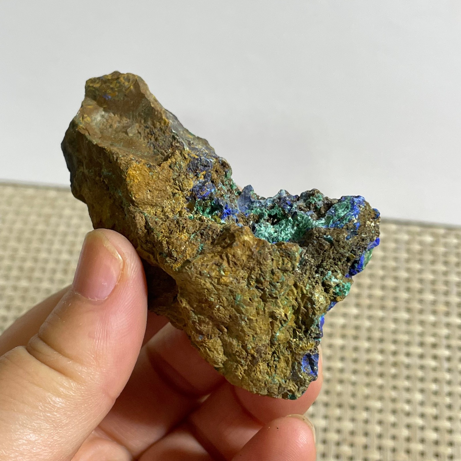 Restoration of Blue Copper Ore Quartz Mineral Samples 53g