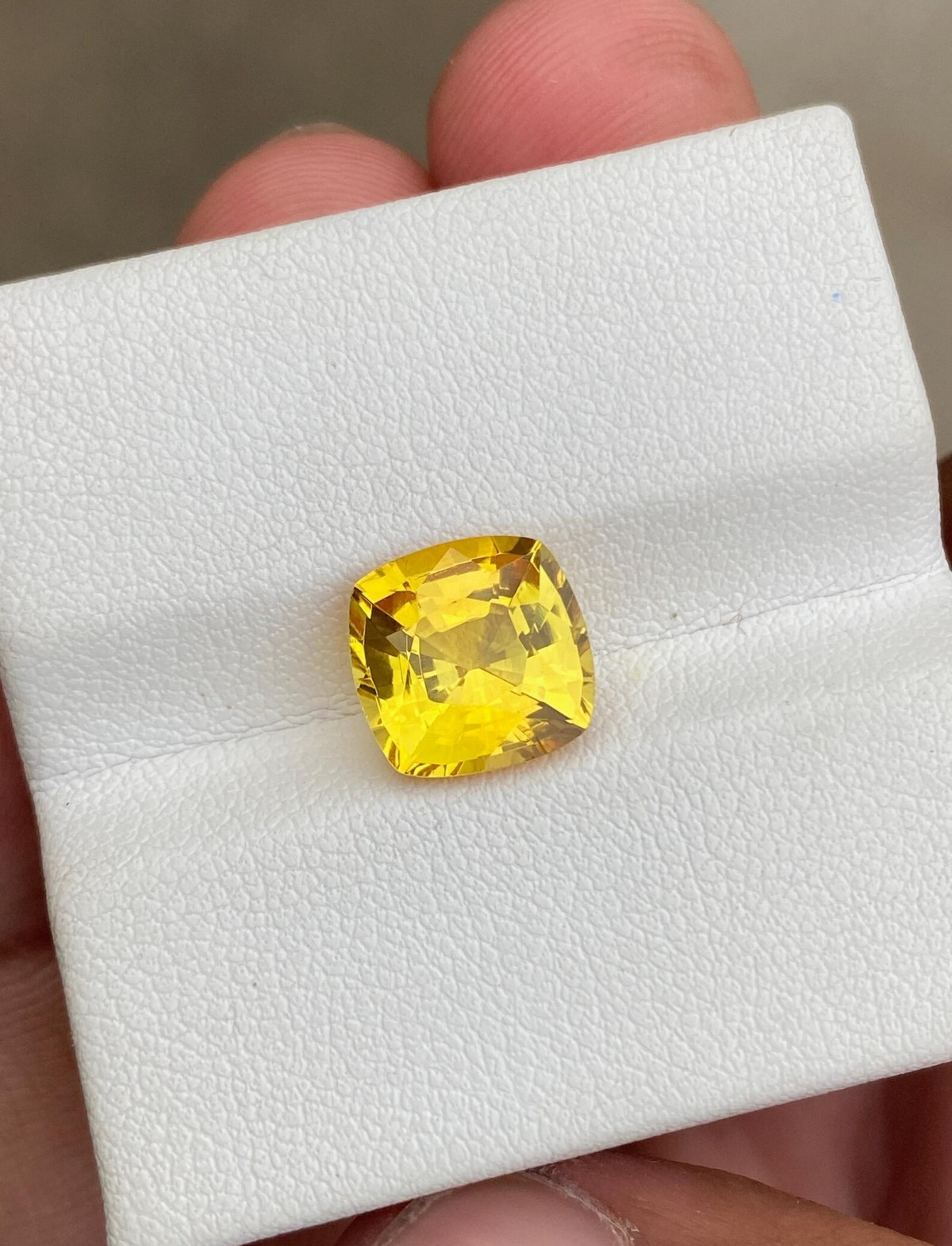 6 Ct Yellow Sapphire 10×10 mm Gemstone, Cushion Cut Lab Gorwn Stone For Jewelry