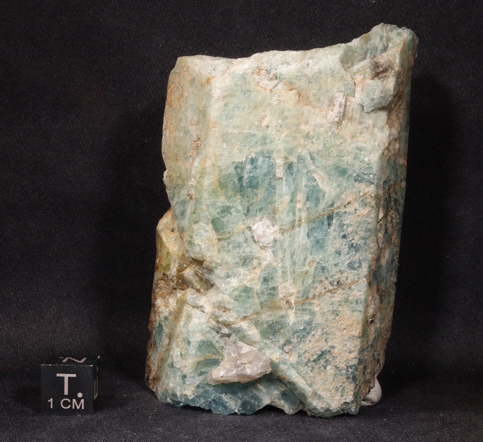 8.2 cm Beryl Hexagonal Crystal from New Haven County, Connecticut – 320 grams