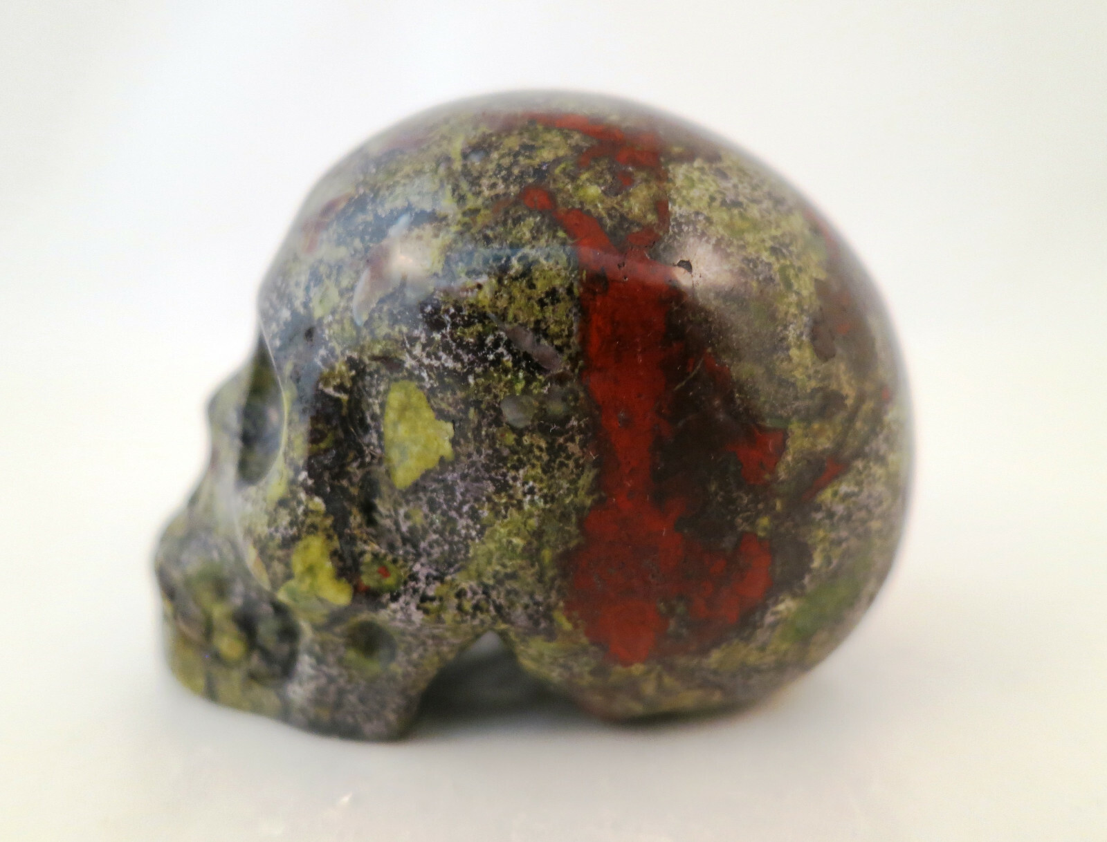 2.1″ DRAGON BLOODSTONE Carved and Polished SKULL