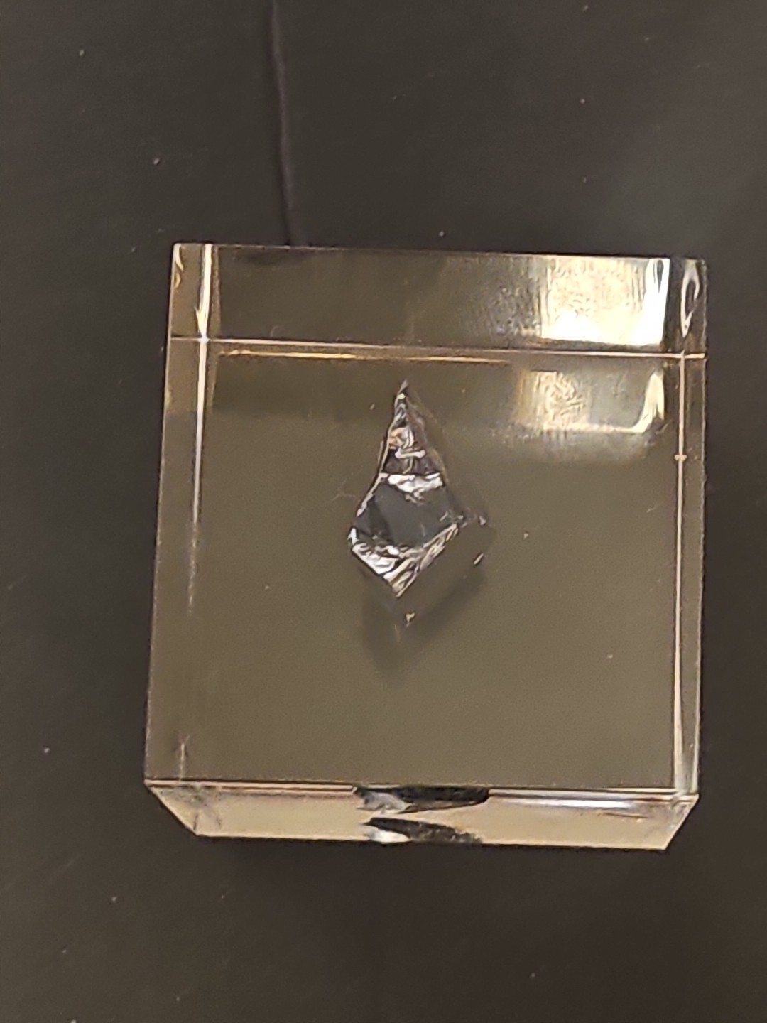 Silicon 50mm Lucite Acrylic Cube for Element Collection USA SHIPPING