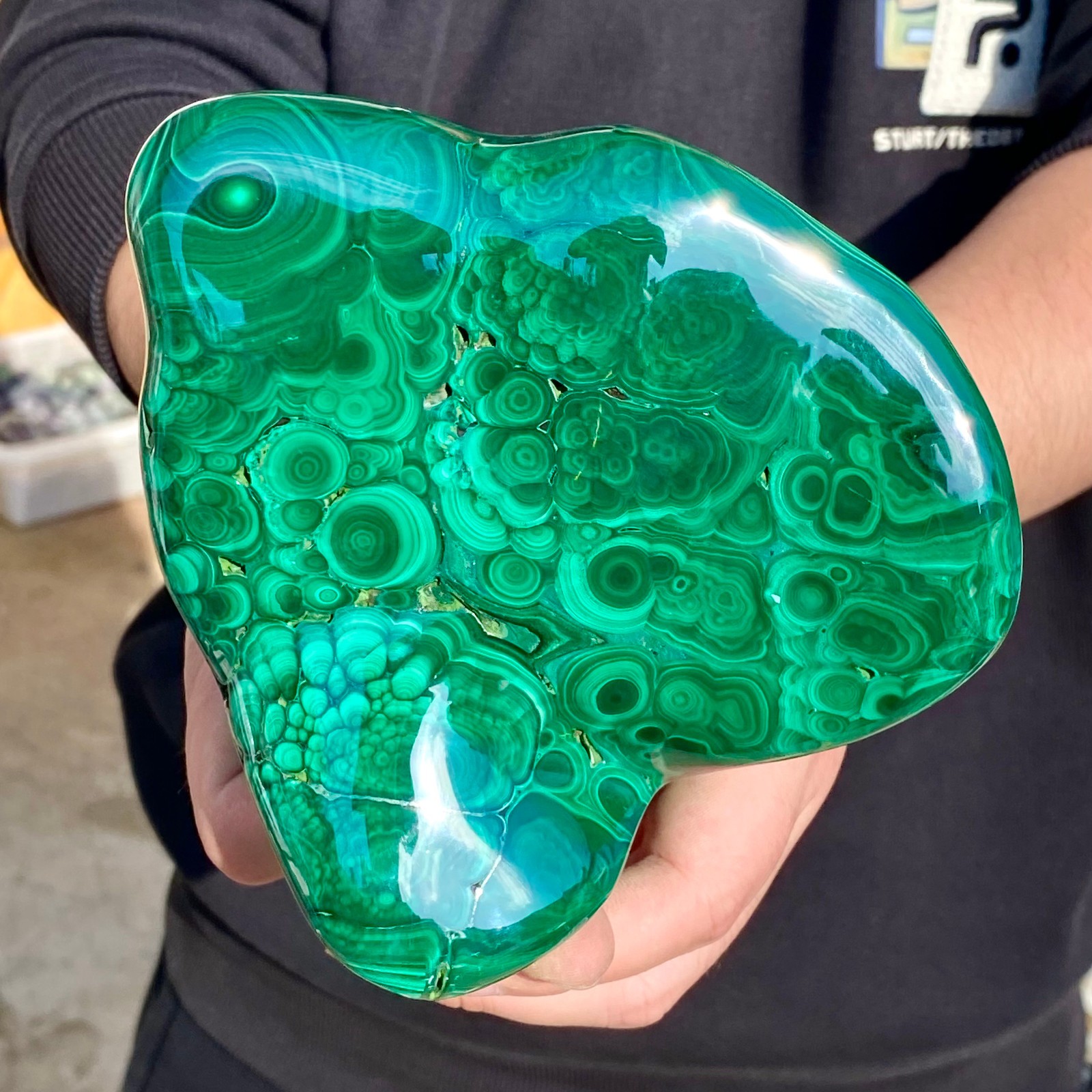 2.07LB Large Natural glossy malachite transparent cluster rough mineral sample
