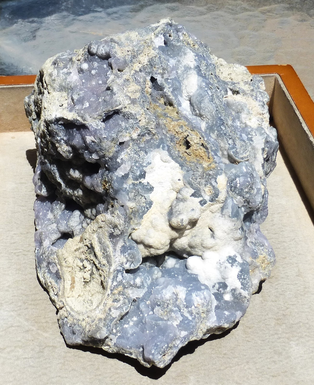 LARGE Purple/lilac Smithsonite specimen from El Refugio Mine Mexico 3lb. 2.5 oz.