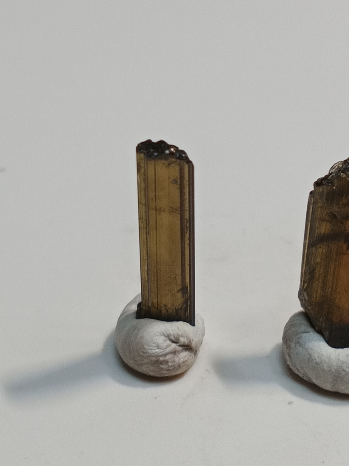 Green Natural Epidote Mineral X24