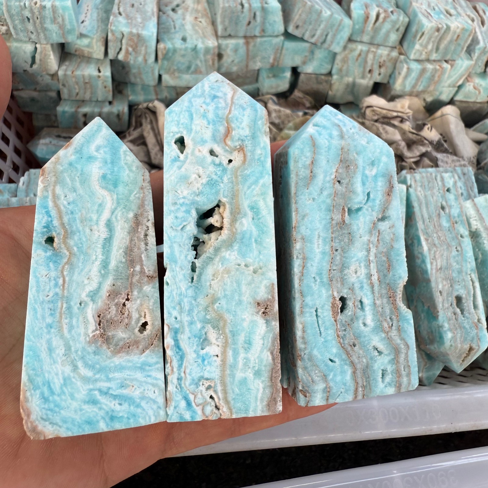 Natural Different grade Mine Healing Stone Obelisk Wand Home Decor 500g