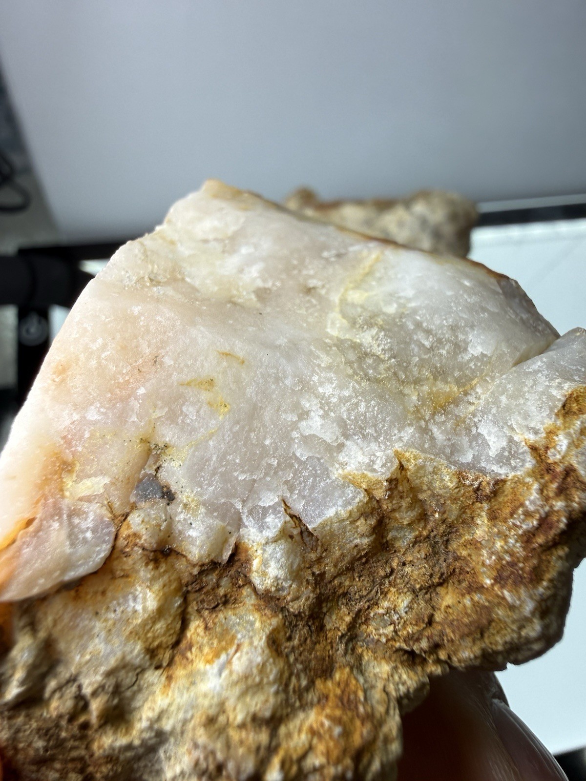 Natural Quartz Crystal Mineral Geode Pieces Annville, Kentucky 236grams