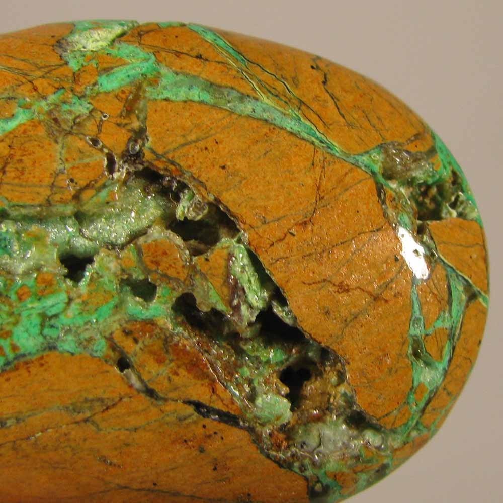 2.4″ Rare SMITHSONITE Gemstone Polished Palm Stone – Indonesia