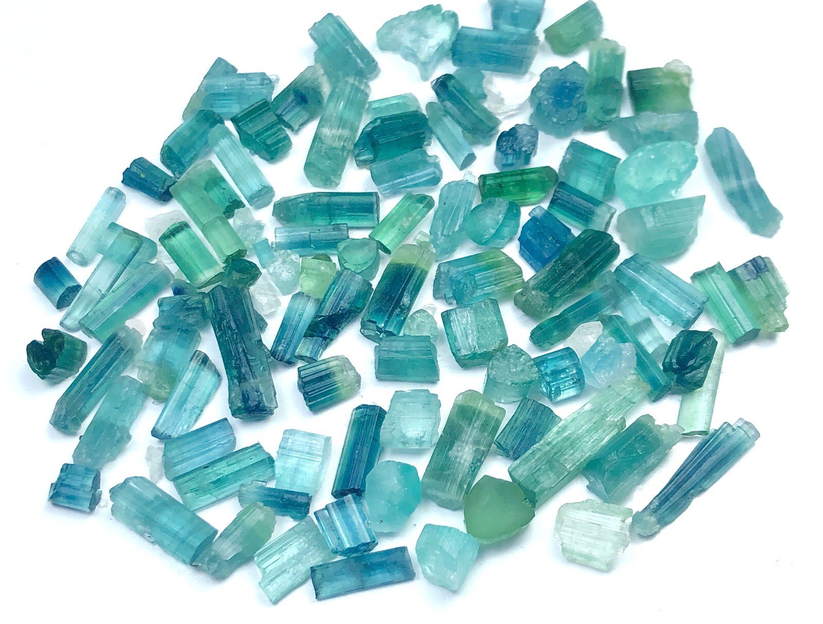 Beautiful an amazing naturel top quality bluesh color tourmaline rough lot