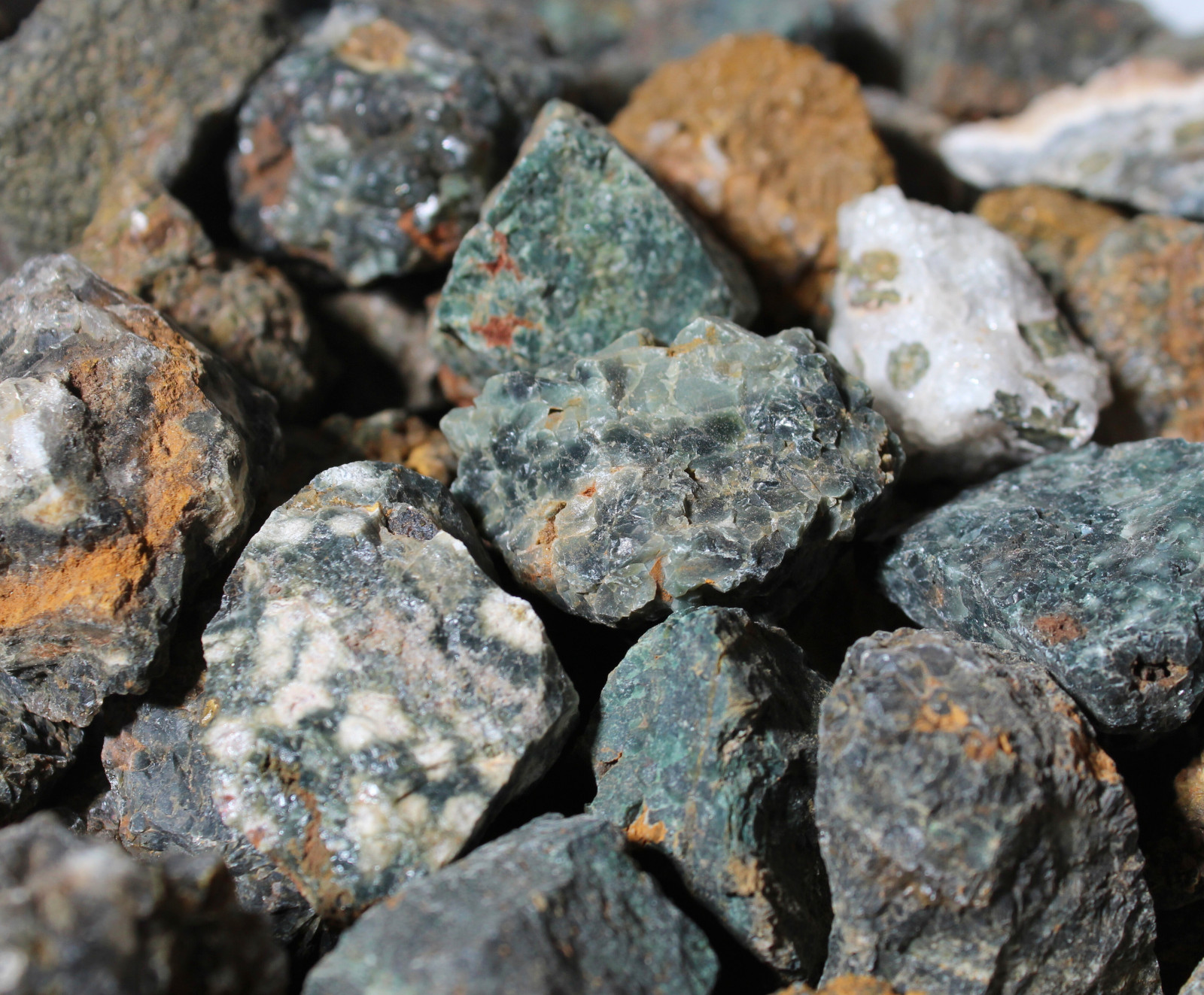 Sea Jasper from Madagascar – Rough Rocks for Tumbling -Bulk Wholesale 1LB option