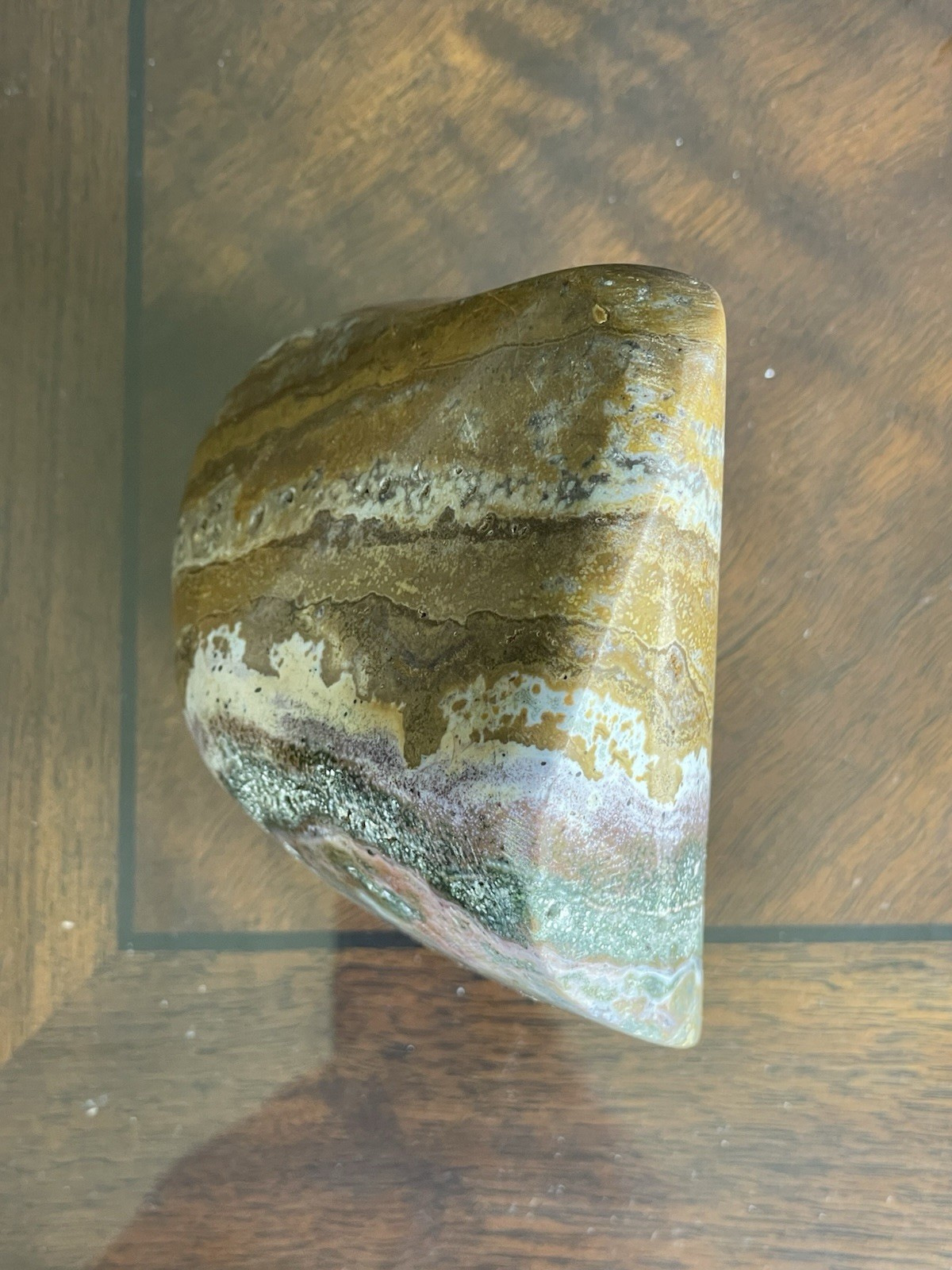 Hand Carved and Polished OCEAN JASPER crystal – 2062g, 4.545 – large sculpture