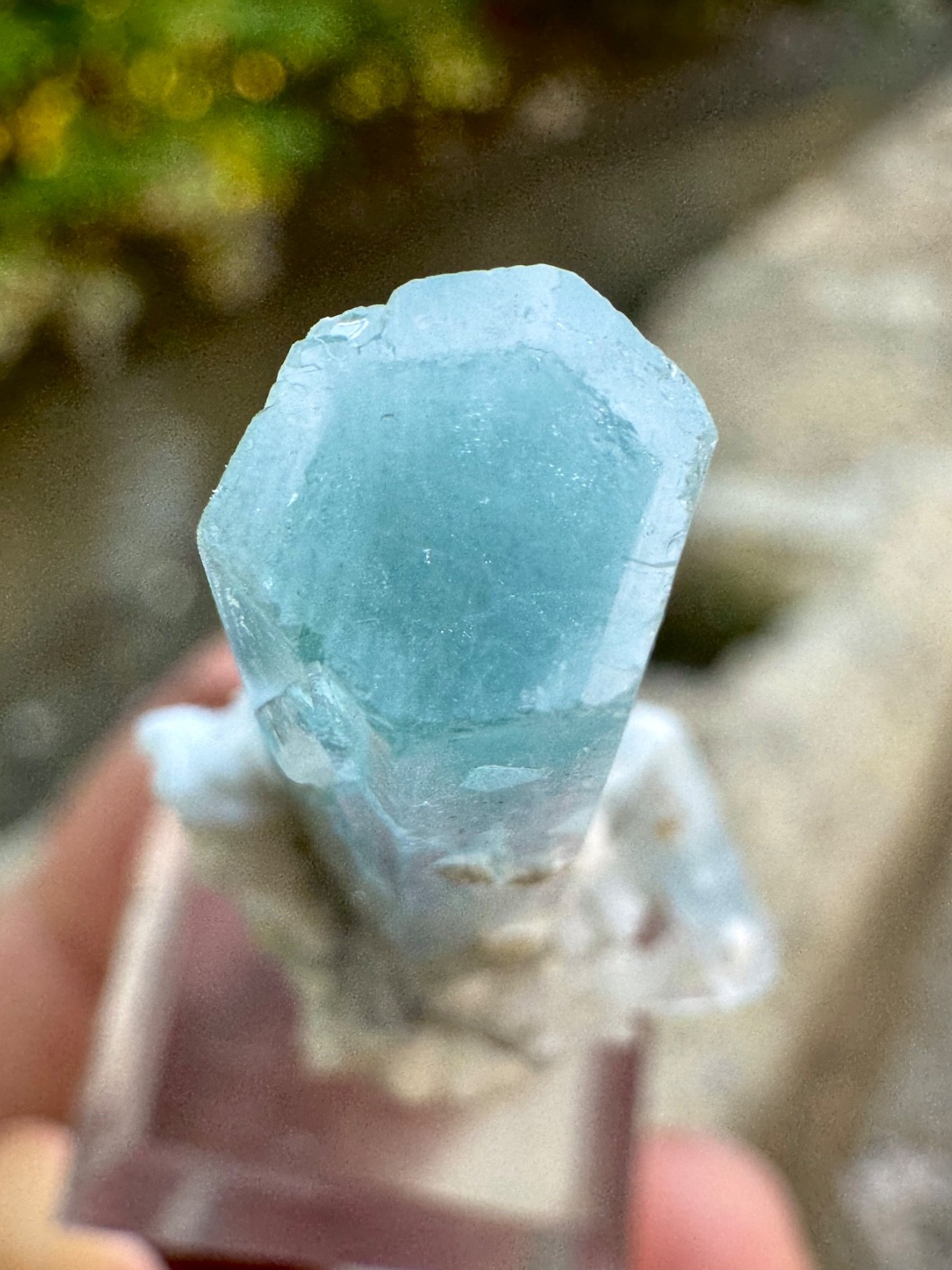 Natural Sky Blue Terminated Aquamarine Crystal , 33 Carats @ Minerals