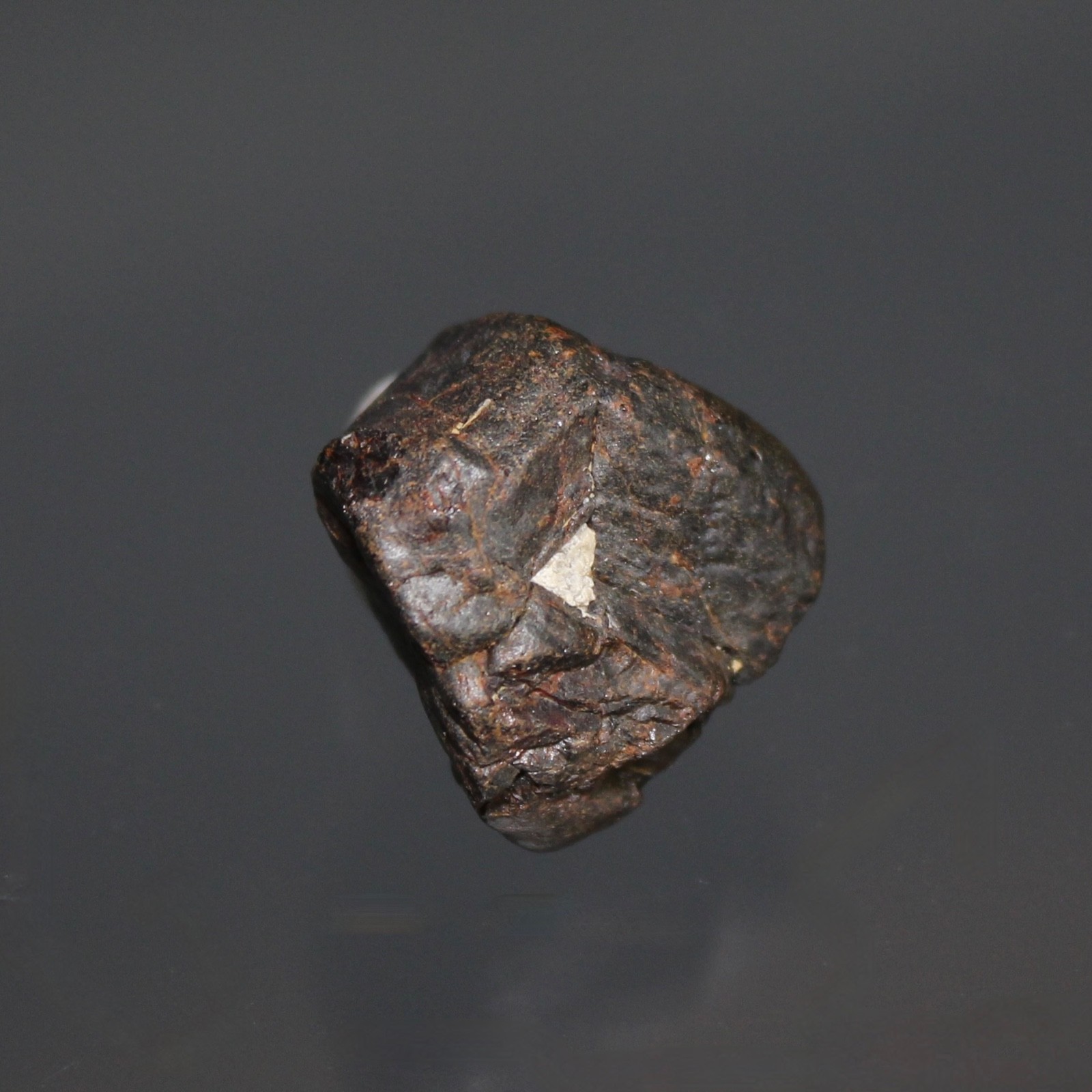 RUTILE. Twin, Zverotice, Sobeslav, Czech Republic. #4986
