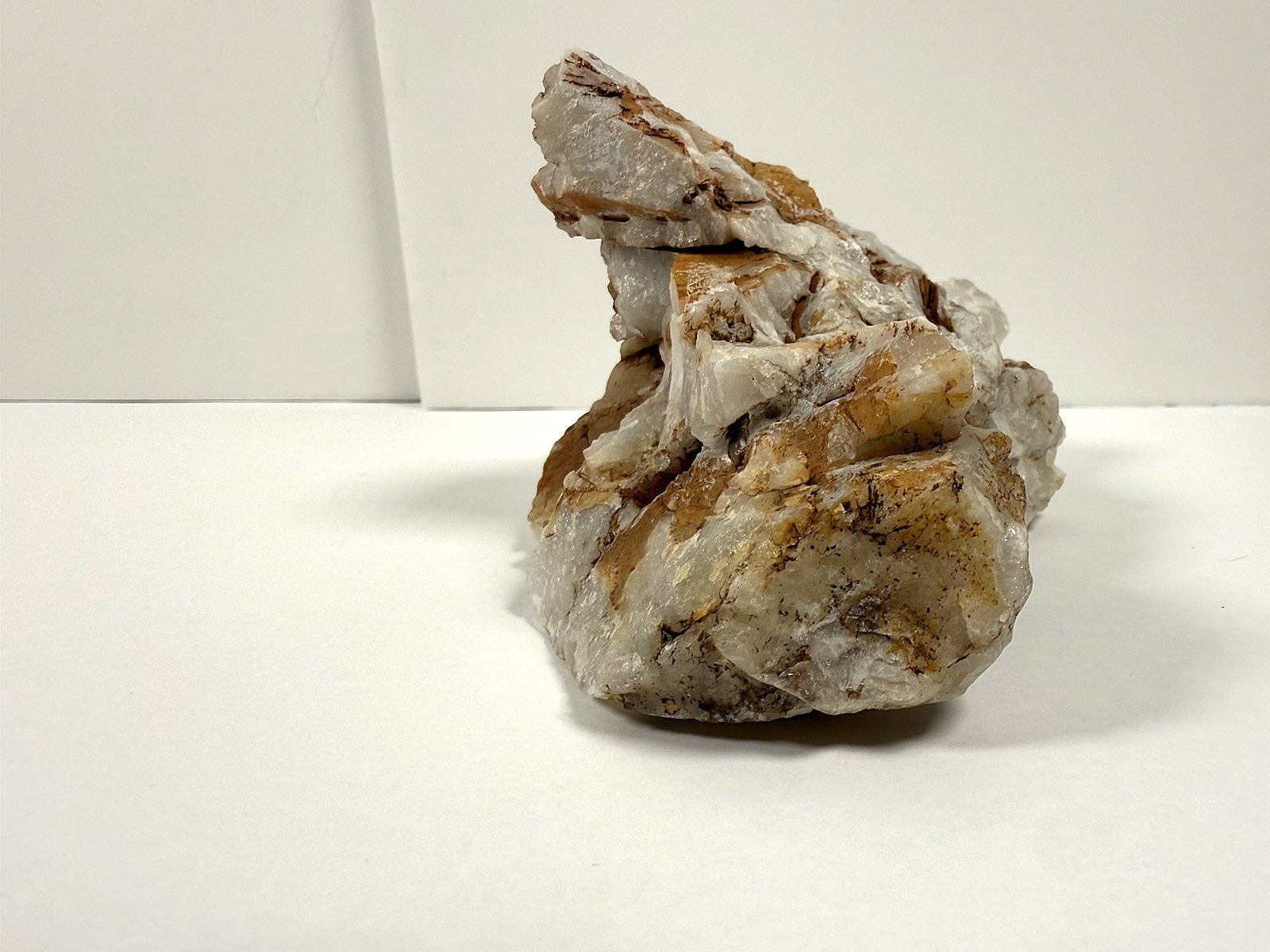Natural Quartz Crystal Specimen Bladed Formation Iron Staining 1.9 Lbs