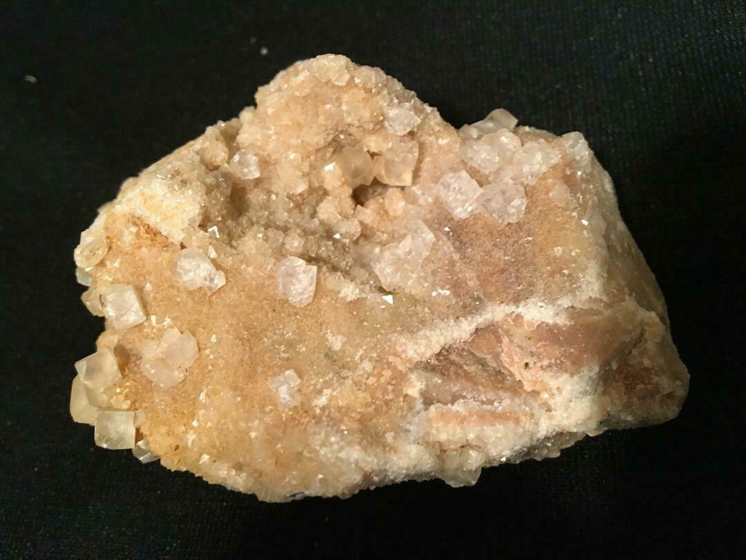 KB: BRIGHT FL. WHITE & YELLOW/WH SW CALCITE XLS. FROM GRAVALOS, LA RIOJA, SPAIN