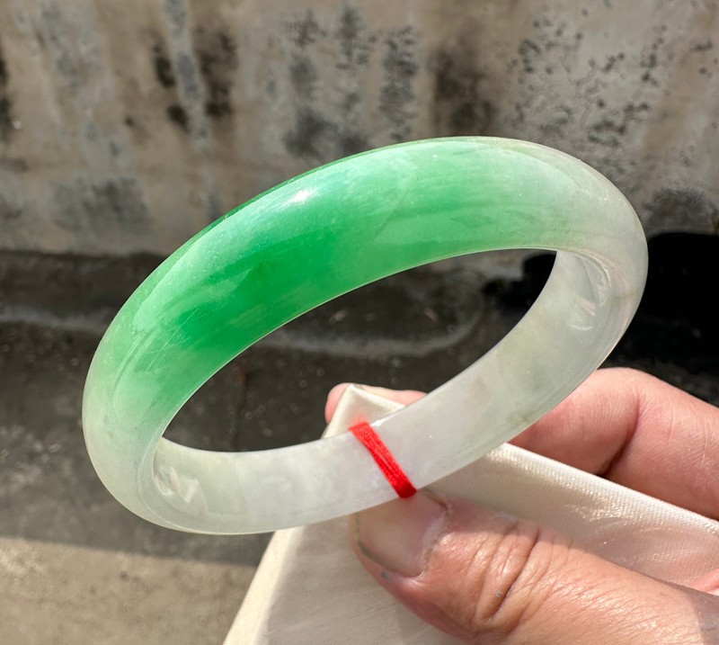 Certified Natural Grade AAA Ice Green Burmese Jade jadeite bracelet bangle 64MM