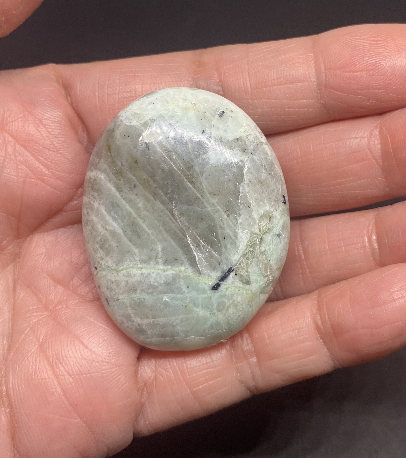 Garnierite Palm Stone Madagascar 45.3g Over 1 1/2in