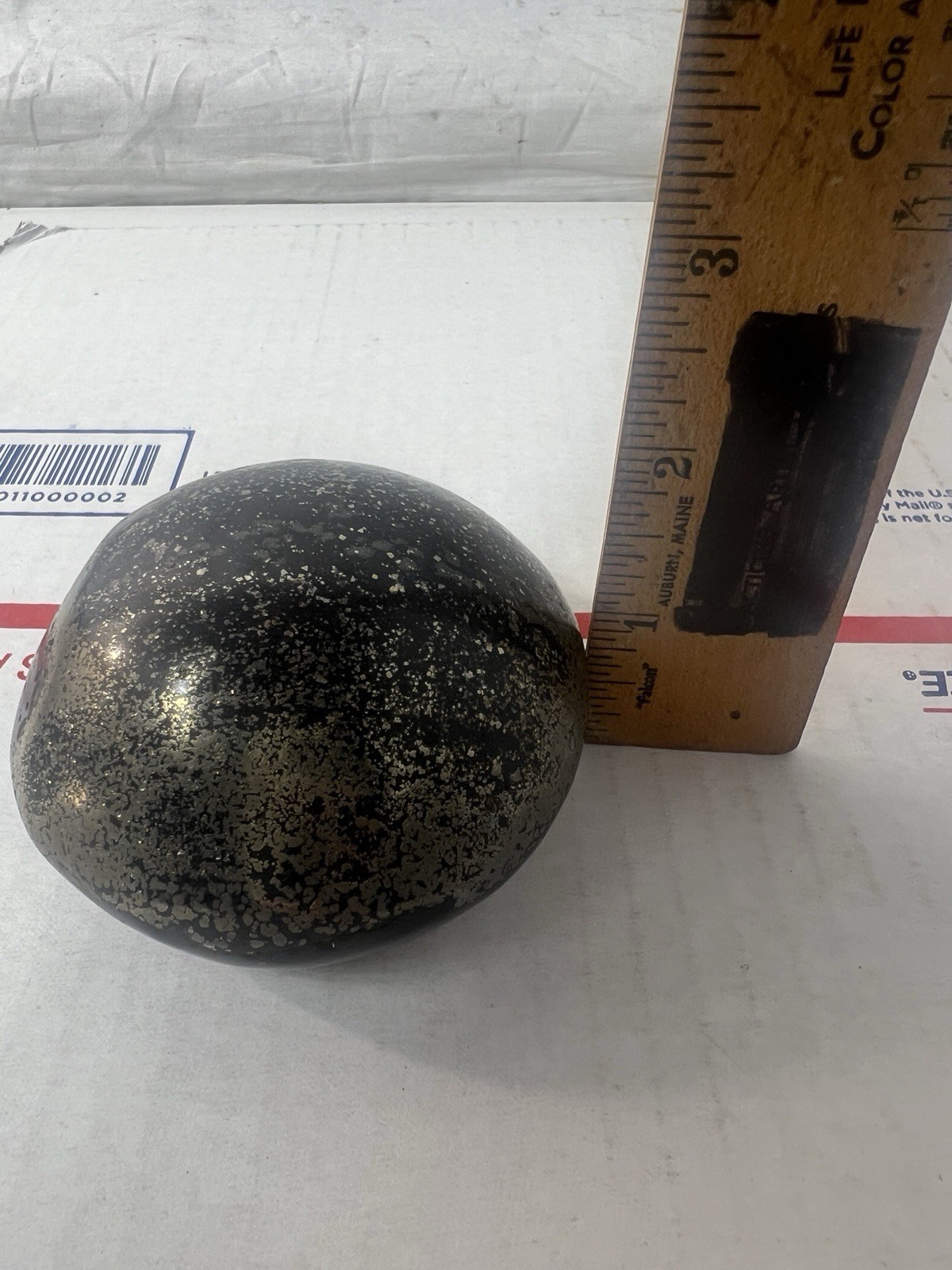 426g Golden Chalcopyrite Black Hematite Healing Crystal Palm Stone