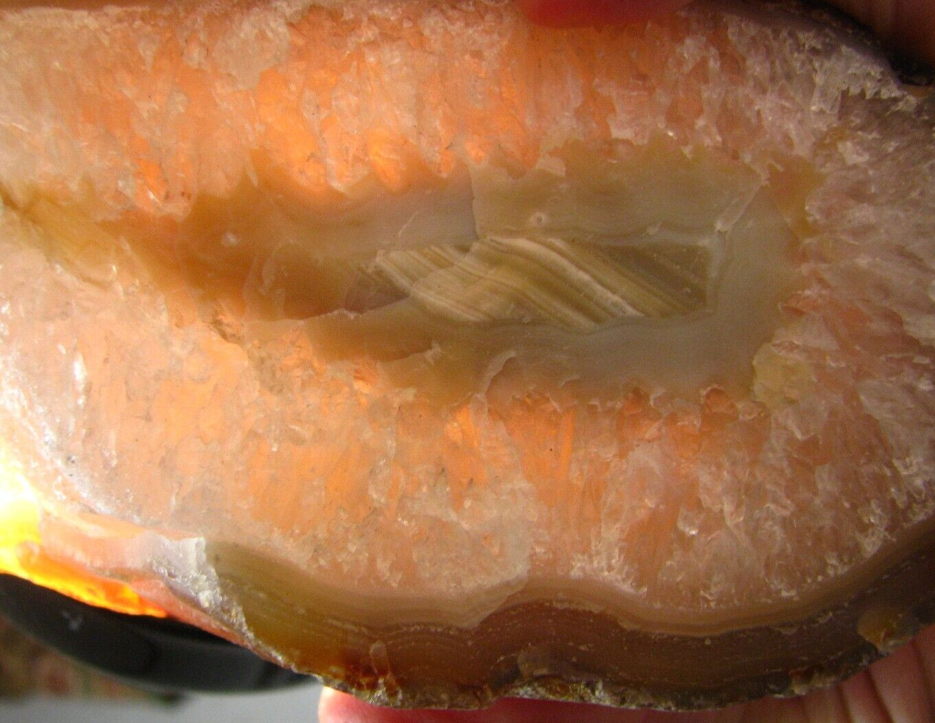 2.8lbs 1270g 6in LARGE QUARTZ AGATE BRAZIL W/CALCITE CENTER-NOT POLISHED #137